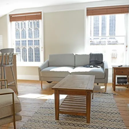Cathedral View Apartment, Flat 3 Bury St. Edmunds Экстерьер фото